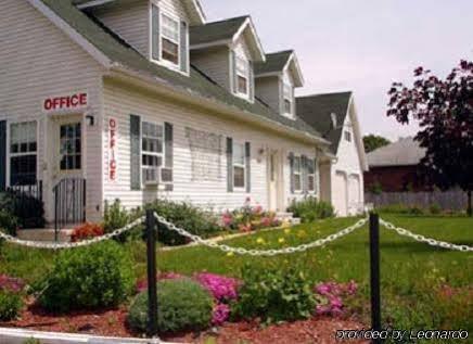 Norfolk Motel Фредериктон Экстерьер фото