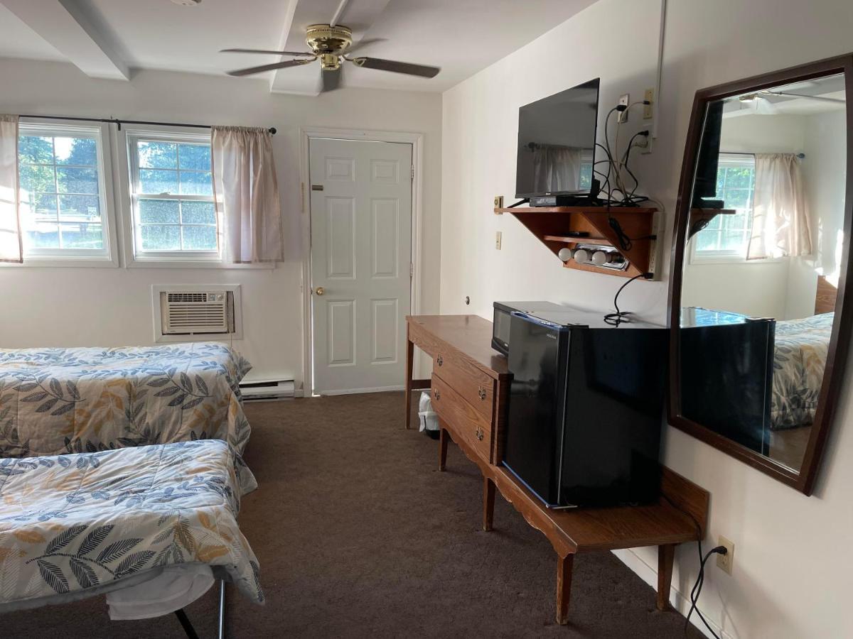 Norfolk Motel Фредериктон Экстерьер фото